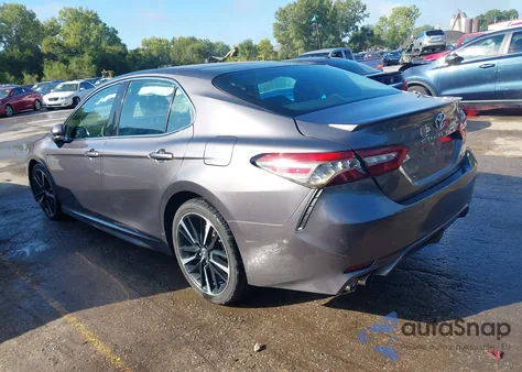 2018 Toyota Camry Xse из США, поврежденный, VIN 4T1B61HK6JU125979